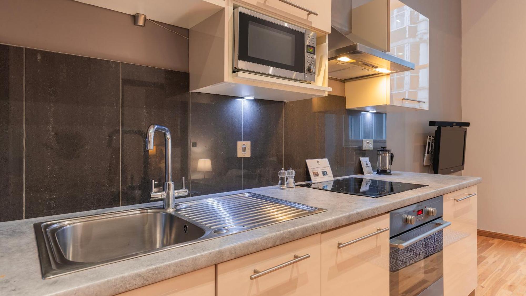 Cannon Street Serviced Apartments By Lovelystay Londra Dış mekan fotoğraf